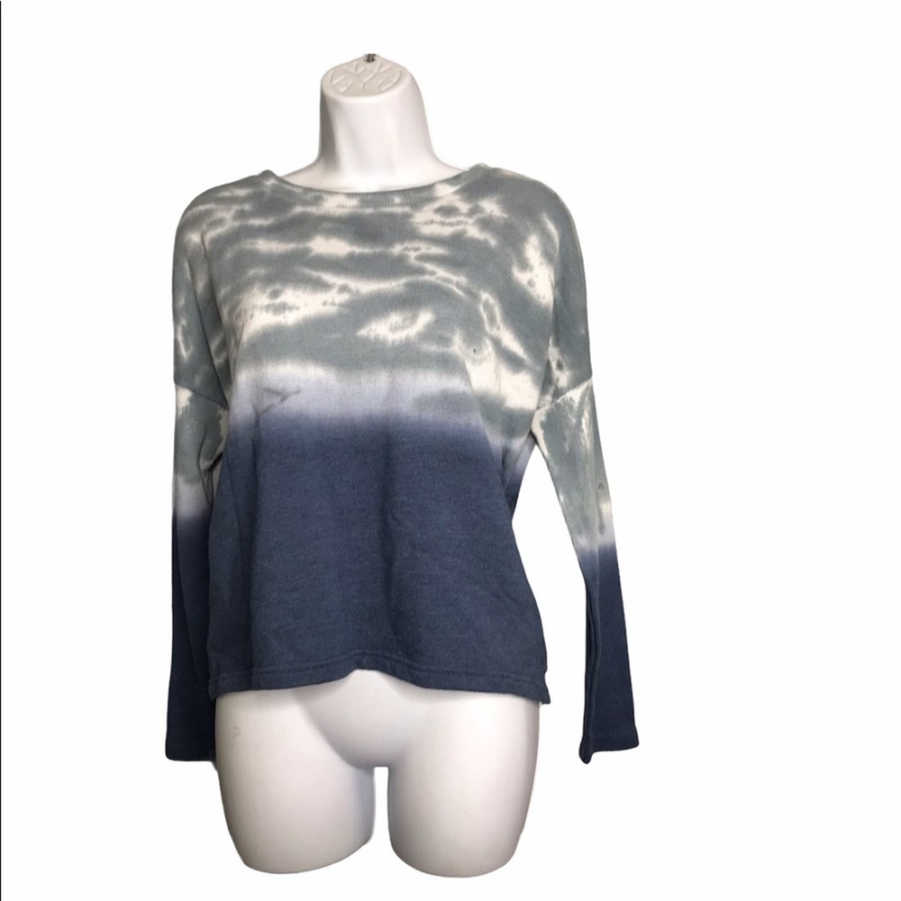American Eagle | Blue Tie Dye Ombré Sweater •